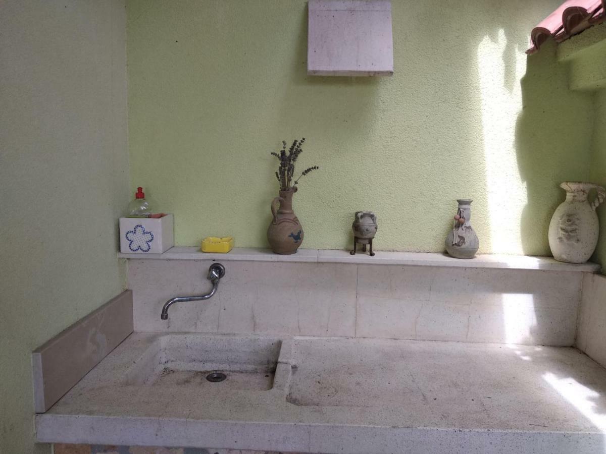 Appartamento Jelena Omiš Esterno foto