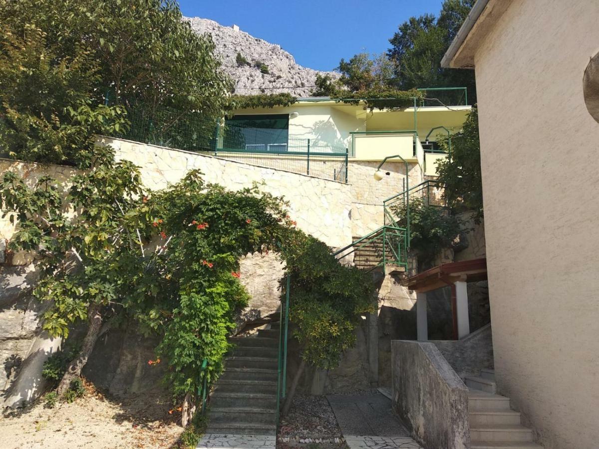 Appartamento Jelena Omiš Esterno foto